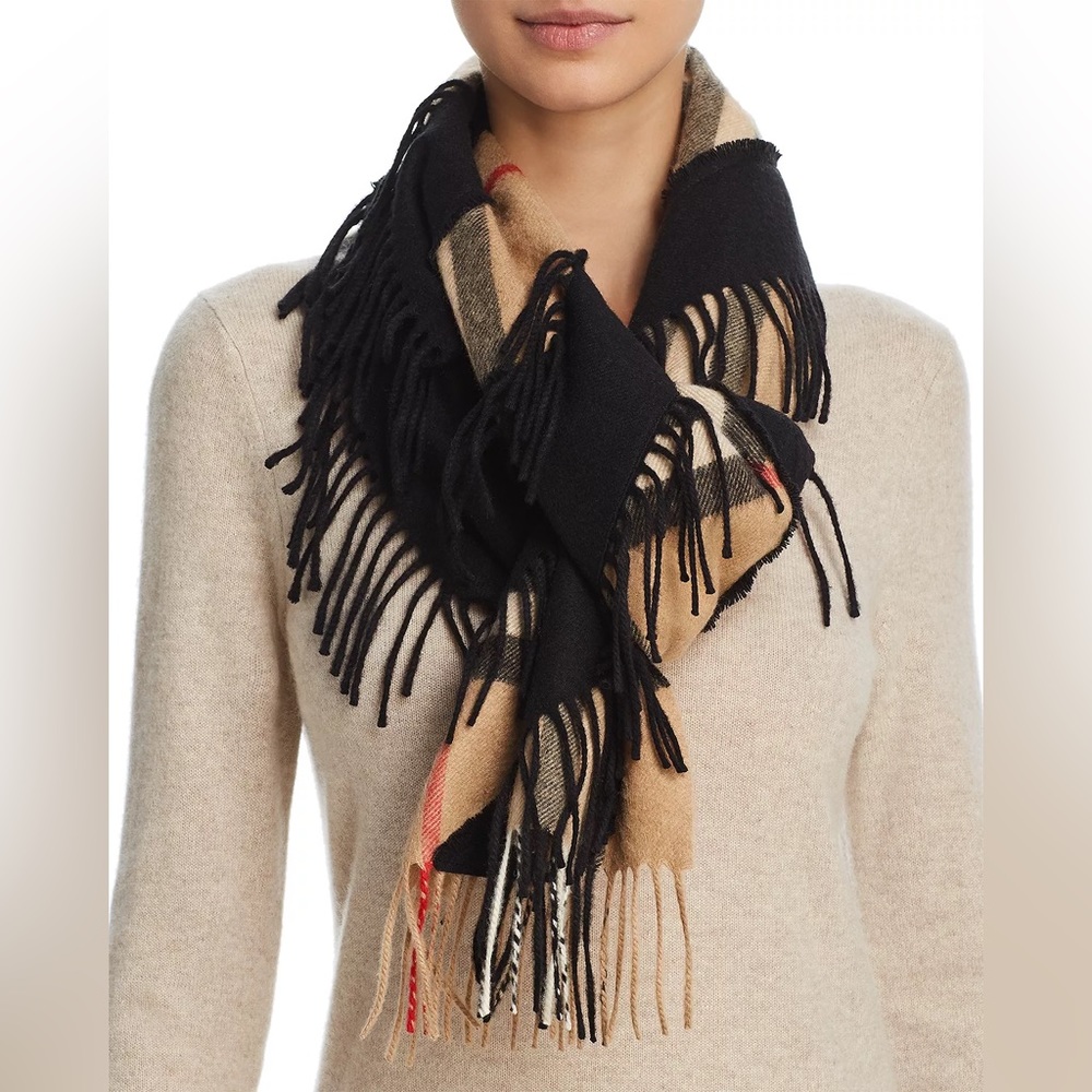 BURBERRY Cashmere fringe scarf